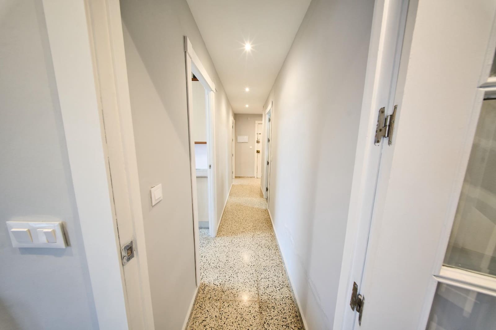 3 sypialnia Mieszkanie do wynajęcia w Miasto Grenada - 750 € (Ref: 9441914)