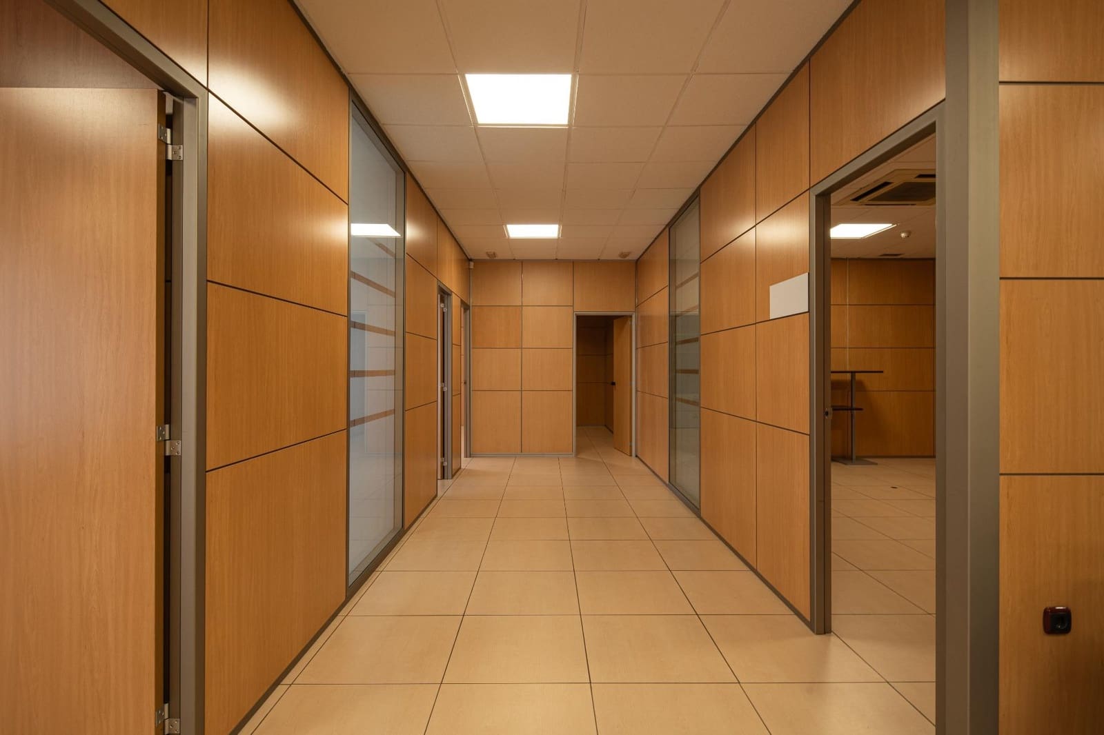Office for rent in Armilla - € 17,500 (Ref: 9443357)