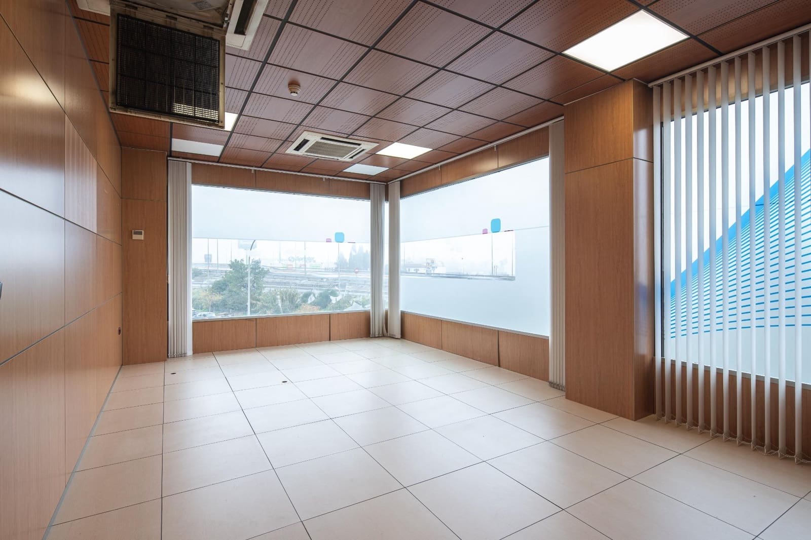 Office for rent in Armilla - € 17,500 (Ref: 9443357)