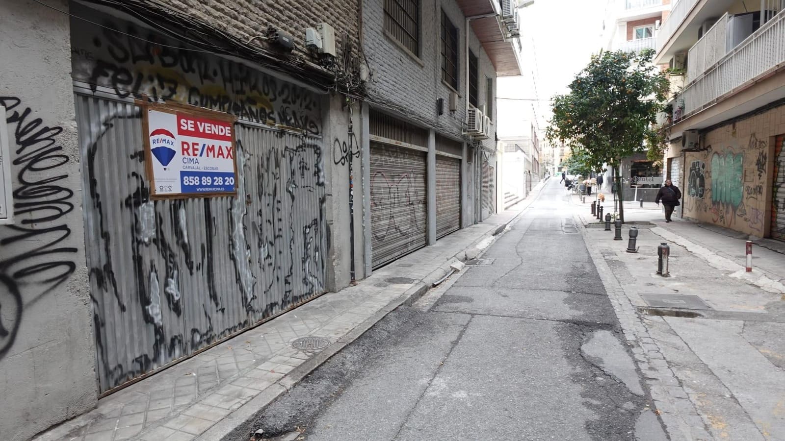 Garage til salg i Granada by - € 110.000 (Ref: 9449054)