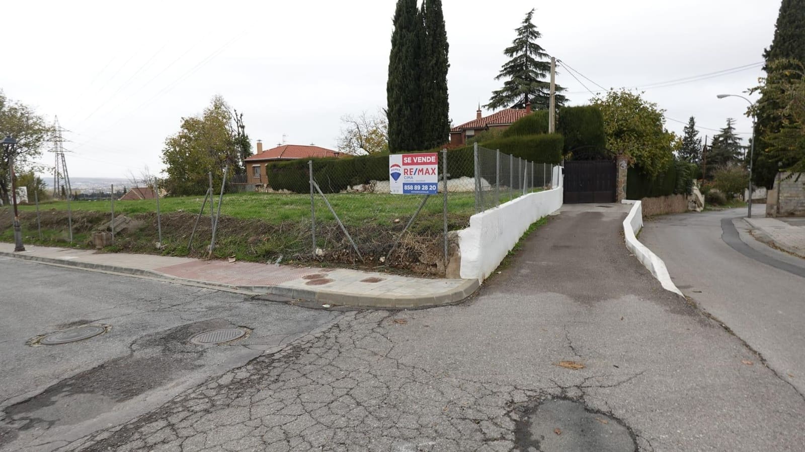 Building Plot for sale in Huetor Vega - € 344,000 (Ref: 9449056)