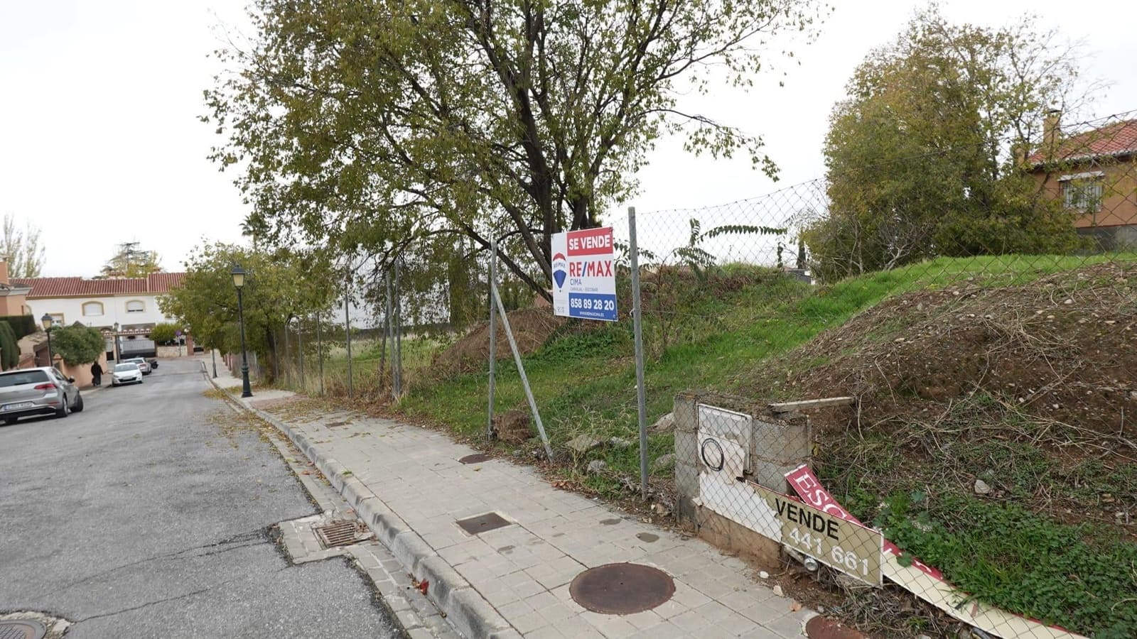 Building Plot for sale in Huetor Vega - € 344,000 (Ref: 9449056)