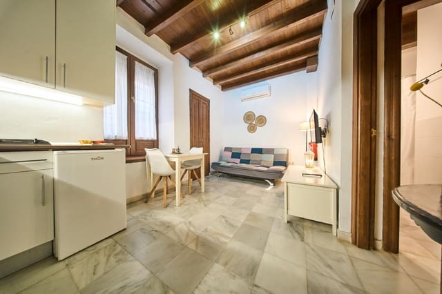 Apartamento de 1 habitación en Granada ciudad en venta - 184.000 € (Ref: 9462522)