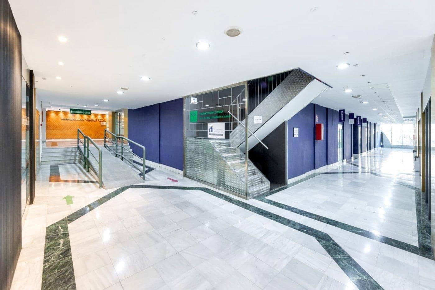 Office for sale in Granada city - € 395,000 (Ref: 9468598)