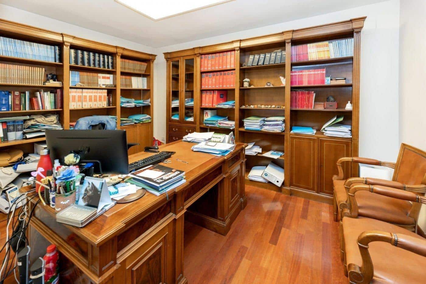 Office for sale in Granada city - € 395,000 (Ref: 9468598)