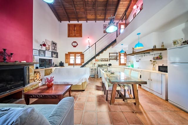 3 Zimmer Villa zu verkaufen in Vélez de Benaudalla mit Pool Garage - 390.000 € (Ref: 9470615)