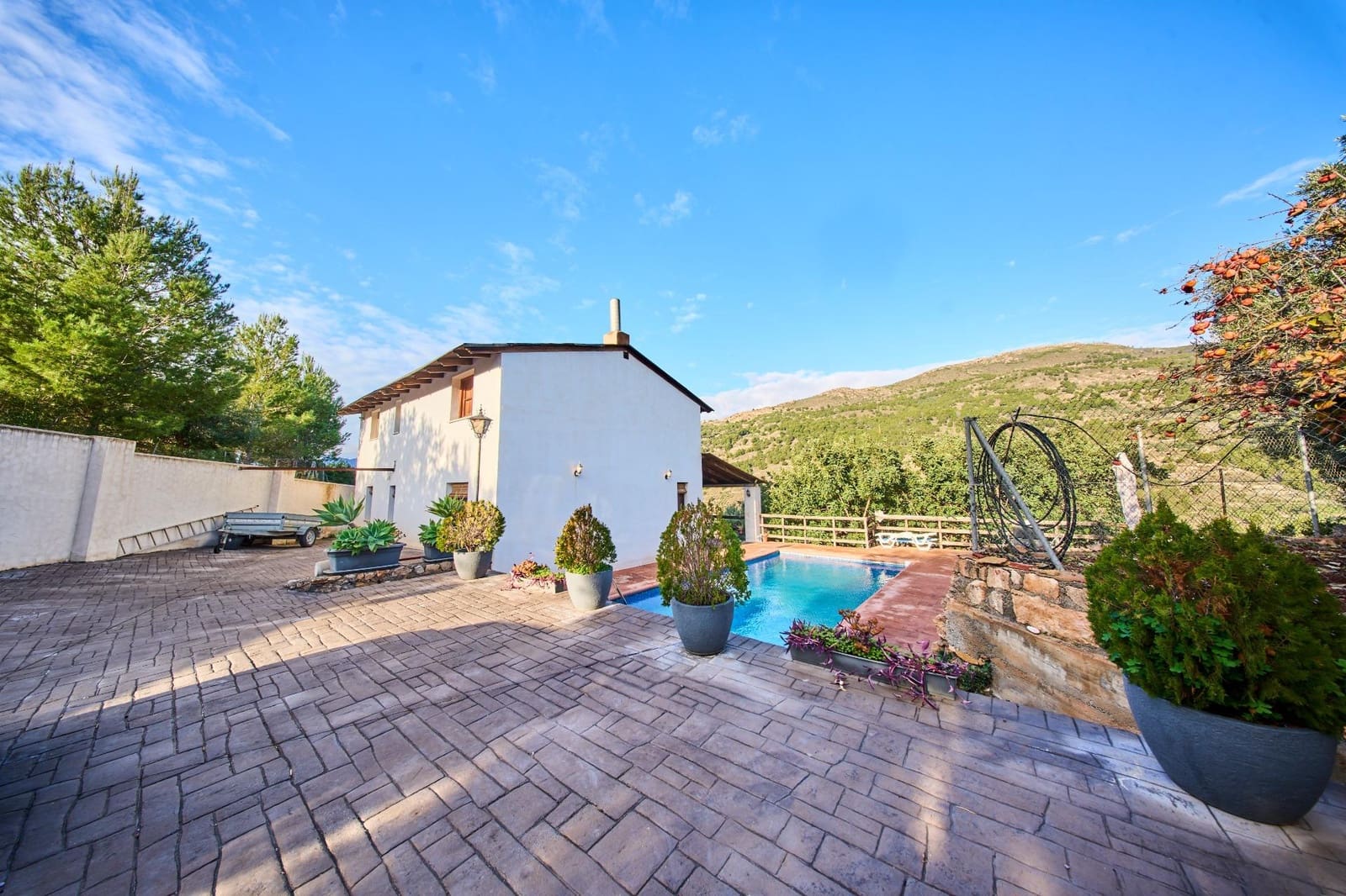 3 Zimmer Villa zu verkaufen in Velez de Benaudalla mit Pool Garage - 390.000 € (Ref: 9470615)