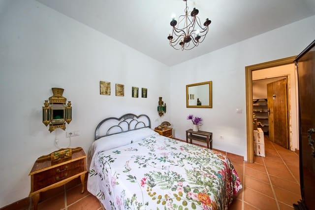 3 Zimmer Villa zu verkaufen in Vélez de Benaudalla mit Pool Garage - 390.000 € (Ref: 9470615)