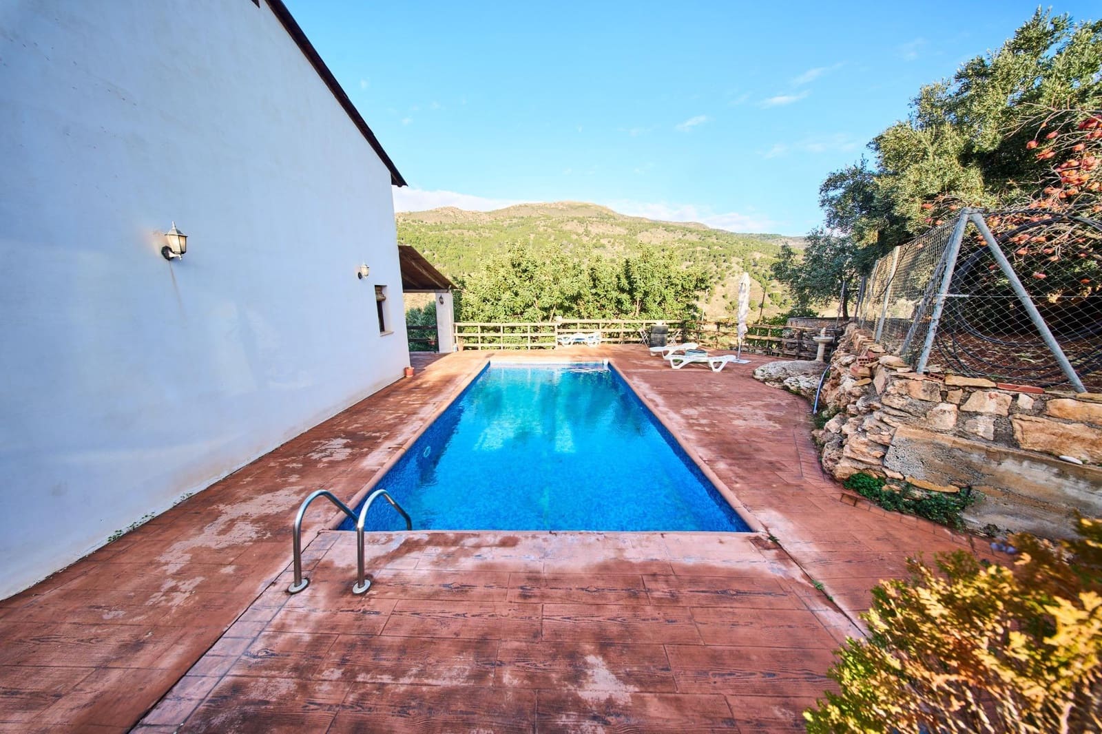 3 Zimmer Villa zu verkaufen in Velez de Benaudalla mit Pool Garage - 390.000 € (Ref: 9470615)