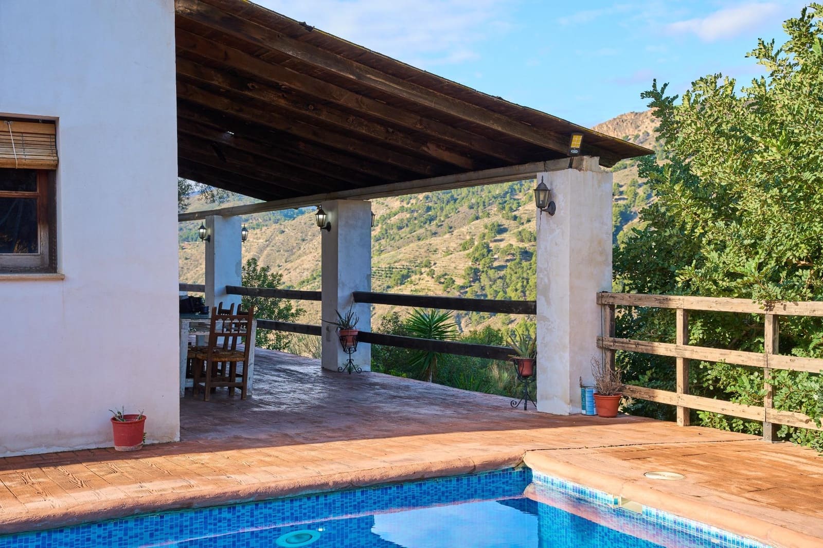 3 Zimmer Villa zu verkaufen in Velez de Benaudalla mit Pool Garage - 390.000 € (Ref: 9470615)