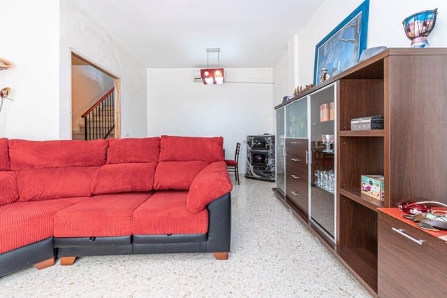 Adosado de 3 habitaciones en Albondón en venta - 128.000 € (Ref: 9470616)