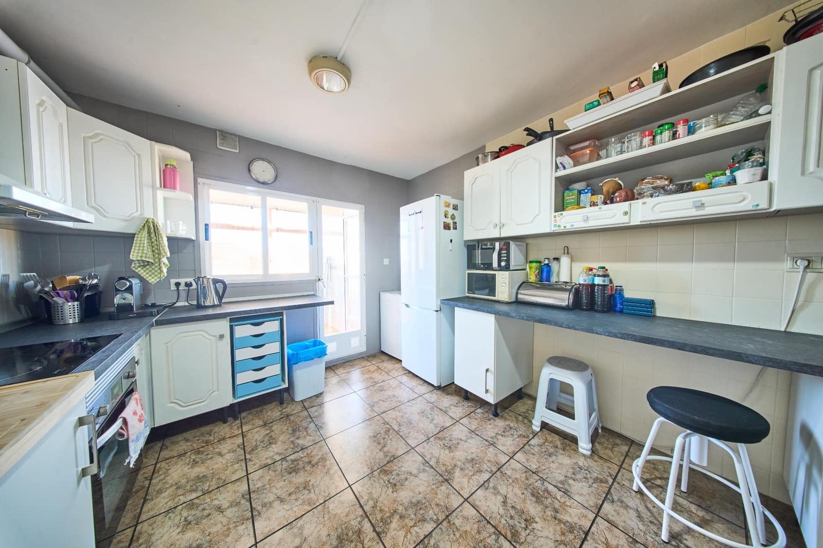 5 sypialnia Penthouse na sprzedaż w Miasto Grenada z garażem - 335 000 € (Ref: 9470967)