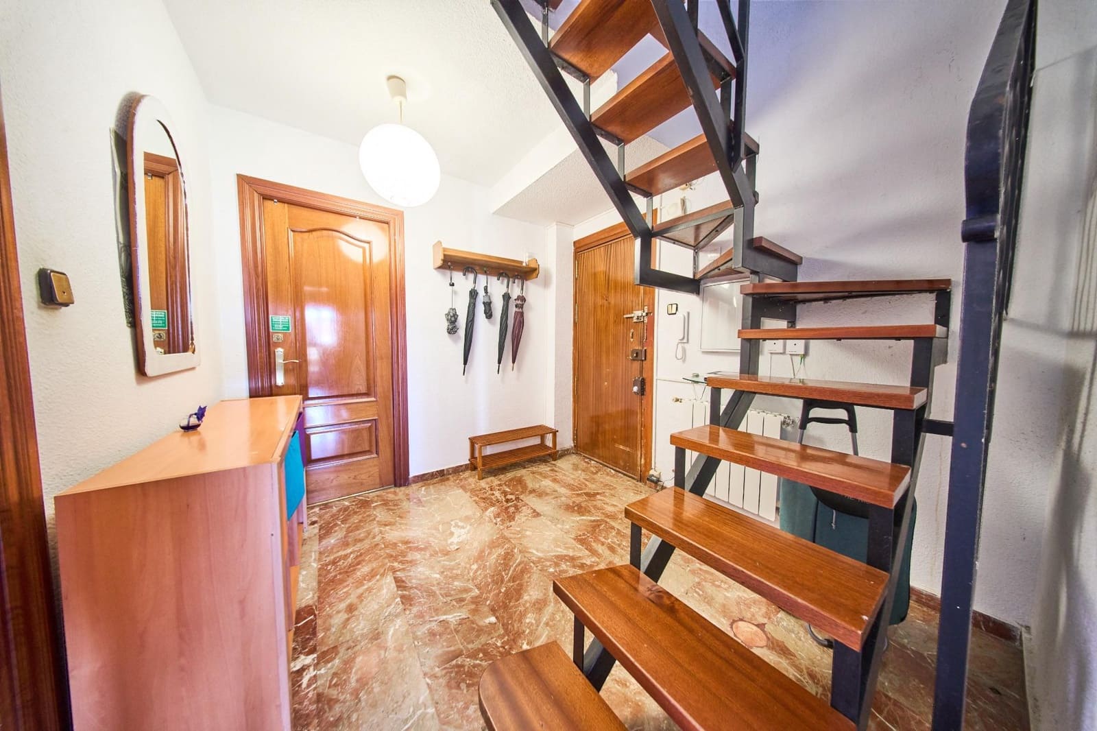 5 sypialnia Penthouse na sprzedaż w Miasto Grenada z garażem - 335 000 € (Ref: 9470967)