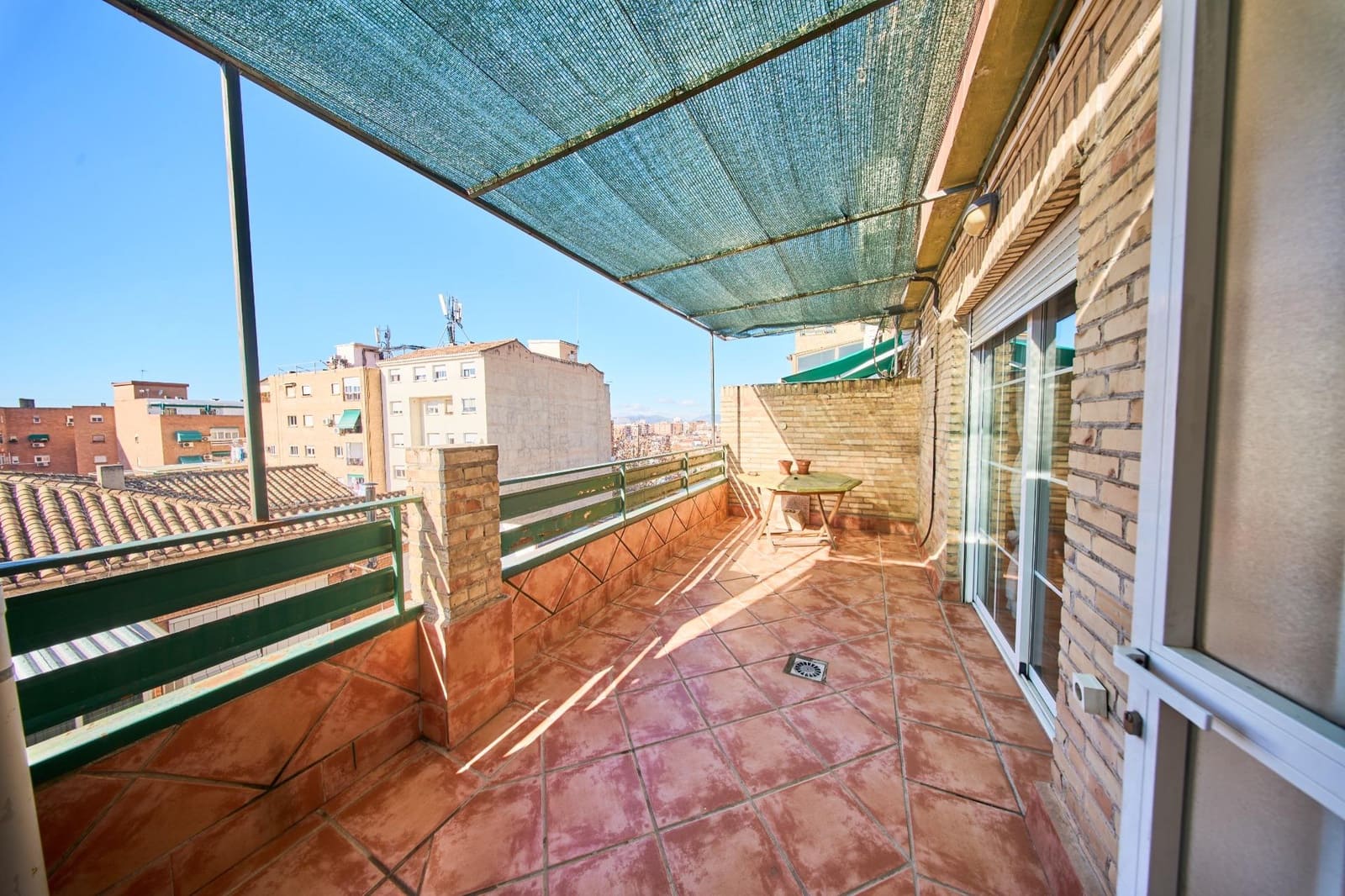 5 slaapkamer Penthouse te koop in Granada stad met garage - € 325.000 (Ref: 9470967)