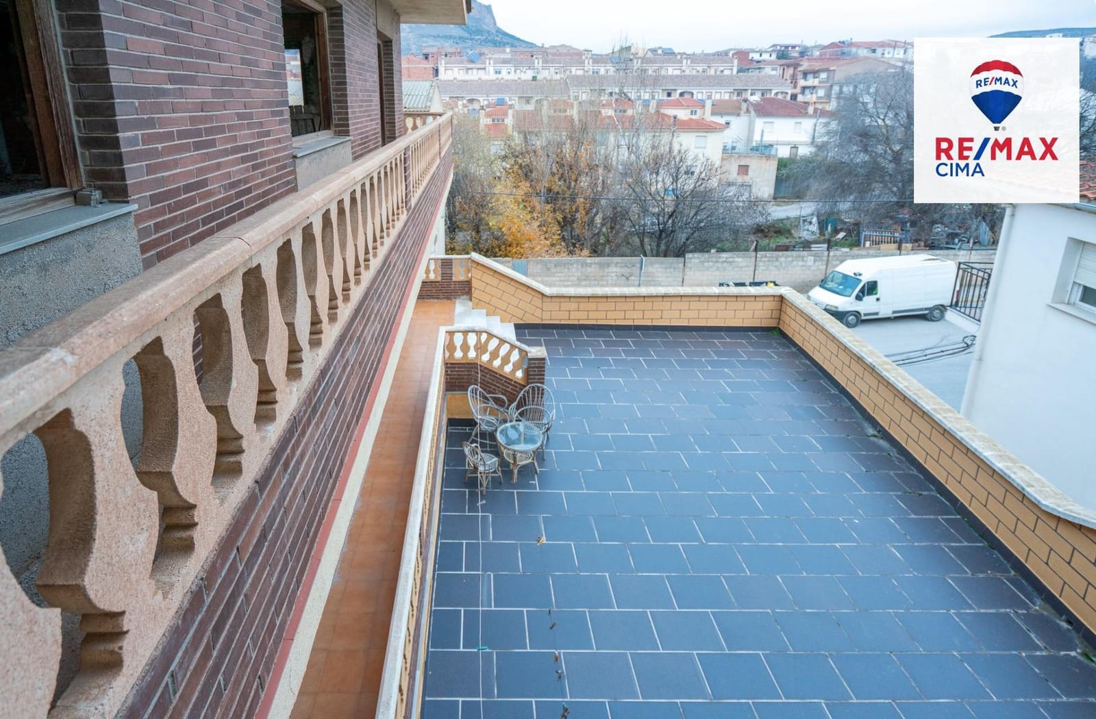 5 slaapkamer Huis te koop in Zujar met garage - € 235.000 (Ref: 9471249)