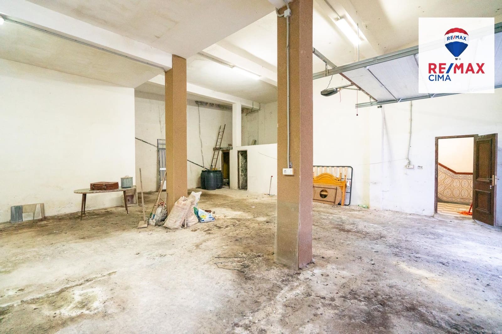 5 slaapkamer Huis te koop in Zujar met garage - € 235.000 (Ref: 9471249)