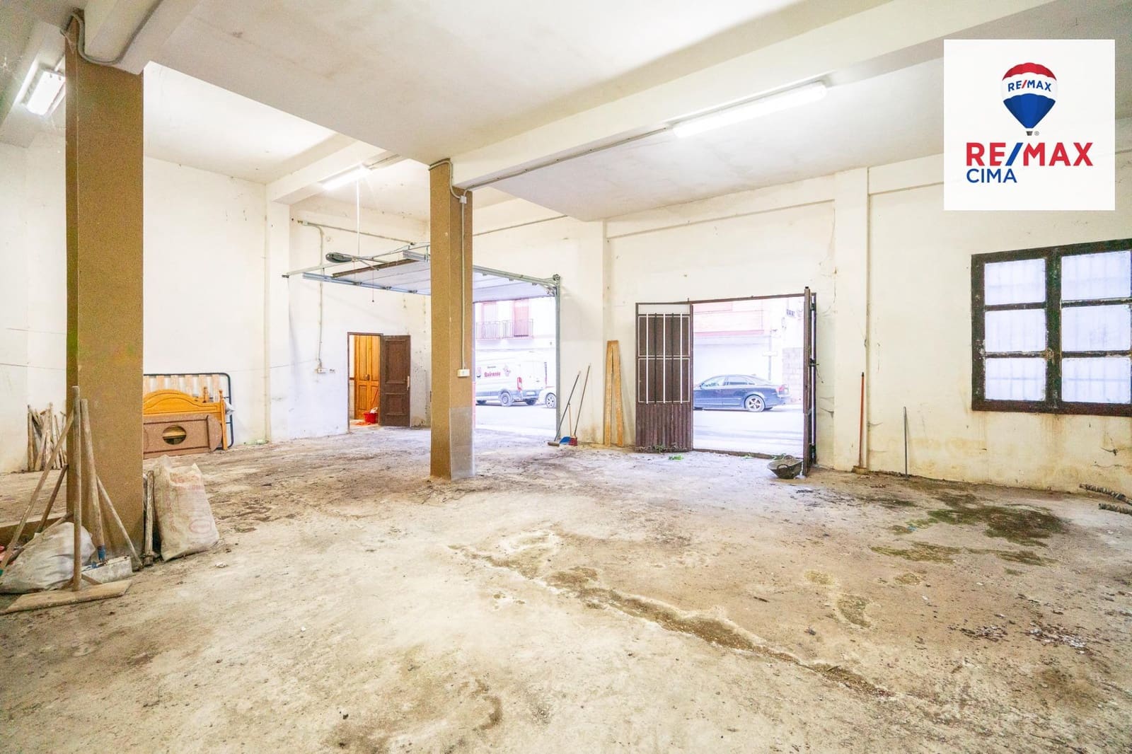 5 slaapkamer Huis te koop in Zujar met garage - € 235.000 (Ref: 9471249)