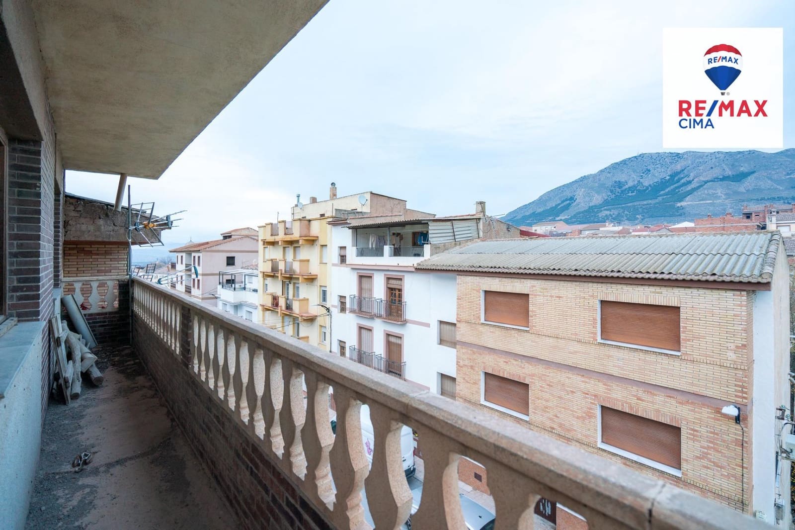 5 slaapkamer Huis te koop in Zujar met garage - € 235.000 (Ref: 9471249)