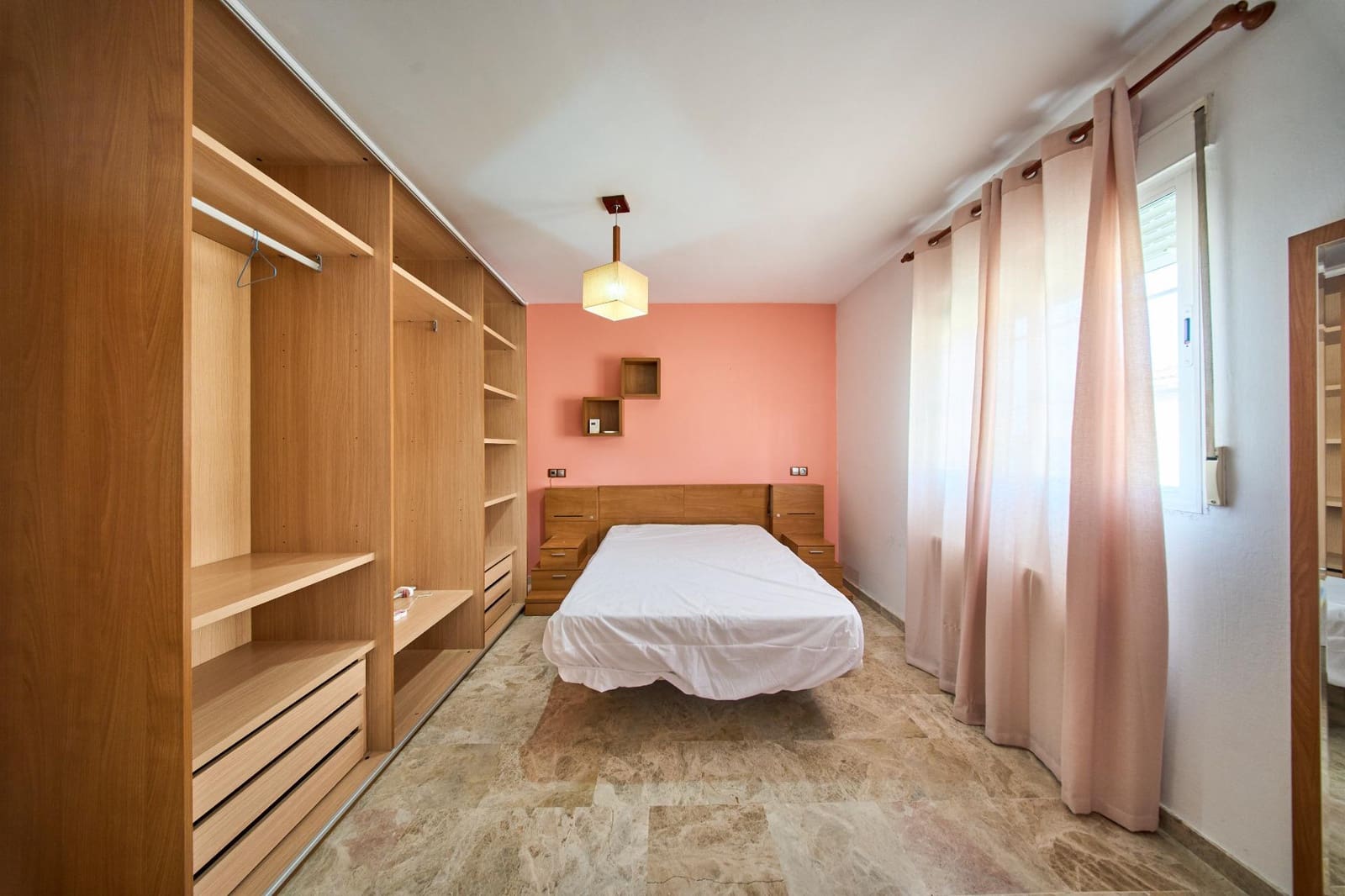 Adosado de 3 habitaciones en Atarfe en venta con garaje - 198.000 € (Ref: 9473120)