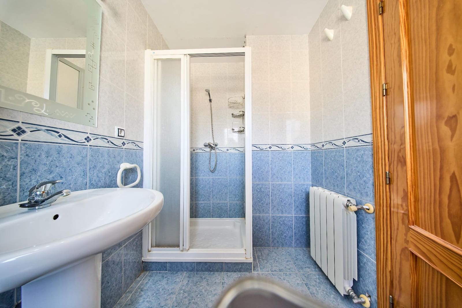 Adosado de 3 habitaciones en Atarfe en venta con garaje - 198.000 € (Ref: 9473120)