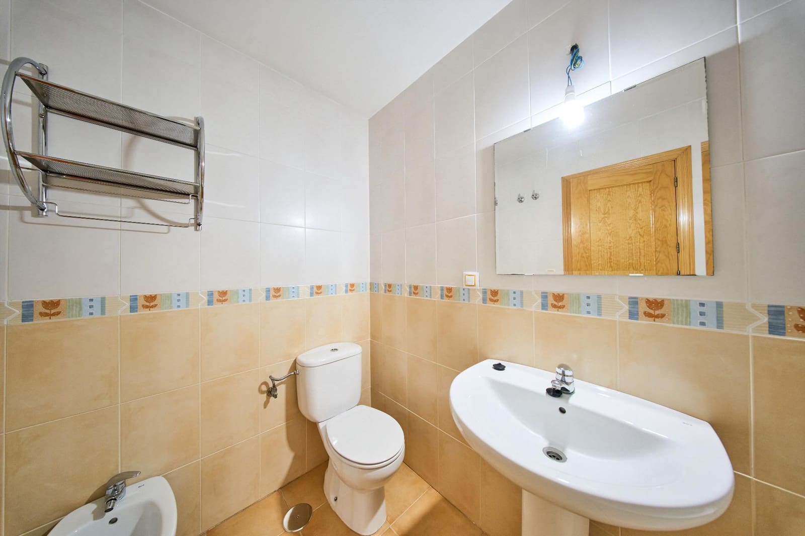 Adosado de 3 habitaciones en Atarfe en venta con garaje - 198.000 € (Ref: 9473120)