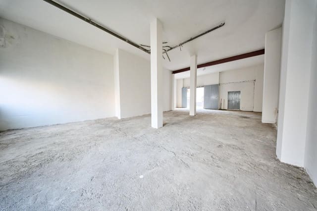 Commerciale in vendita in Santa Fe - 60.000 € (Rif: 9473121)