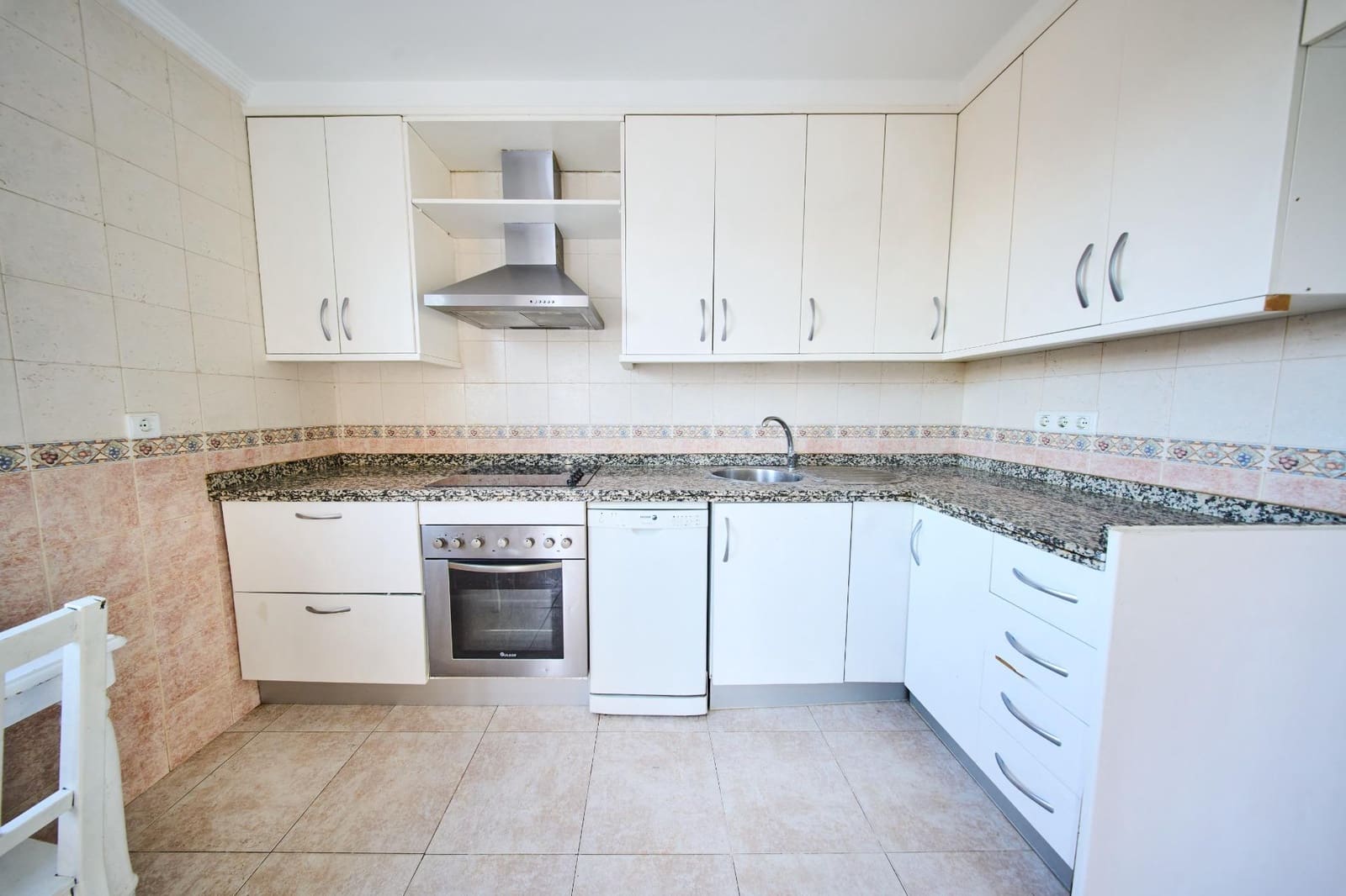 Casa de 3 habitaciones en Láchar en venta con garaje - 157.000 € (Ref: 9474329)