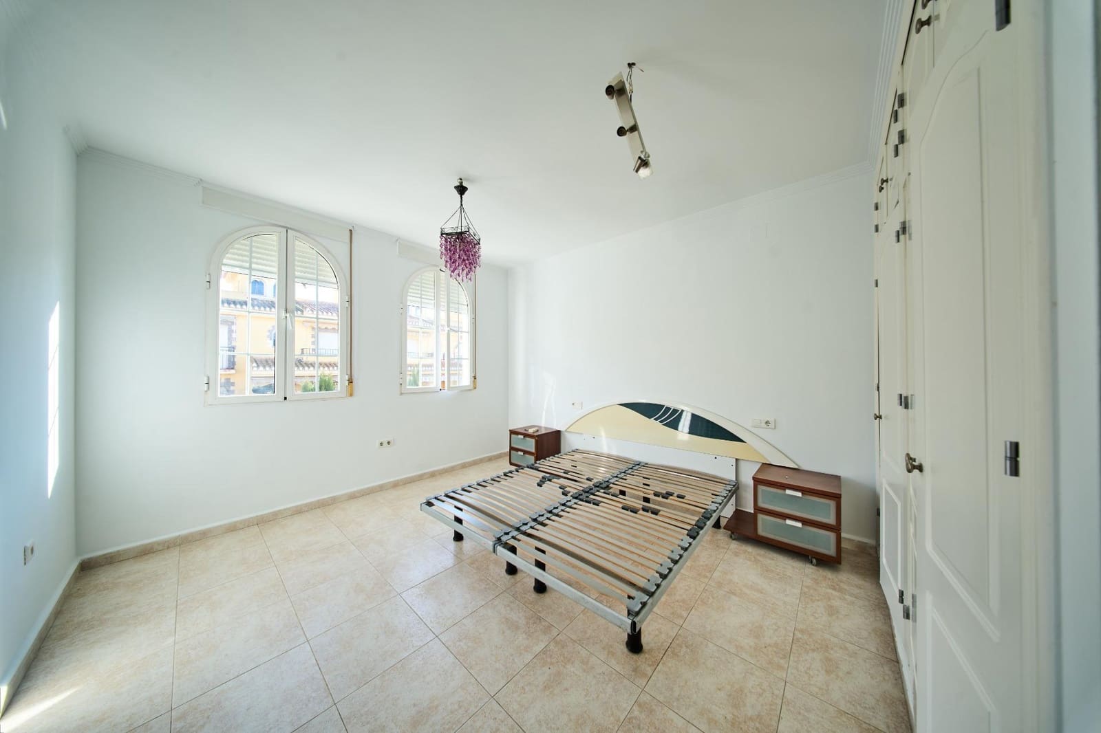 Casa de 3 habitaciones en Láchar en venta con garaje - 157.000 € (Ref: 9474329)