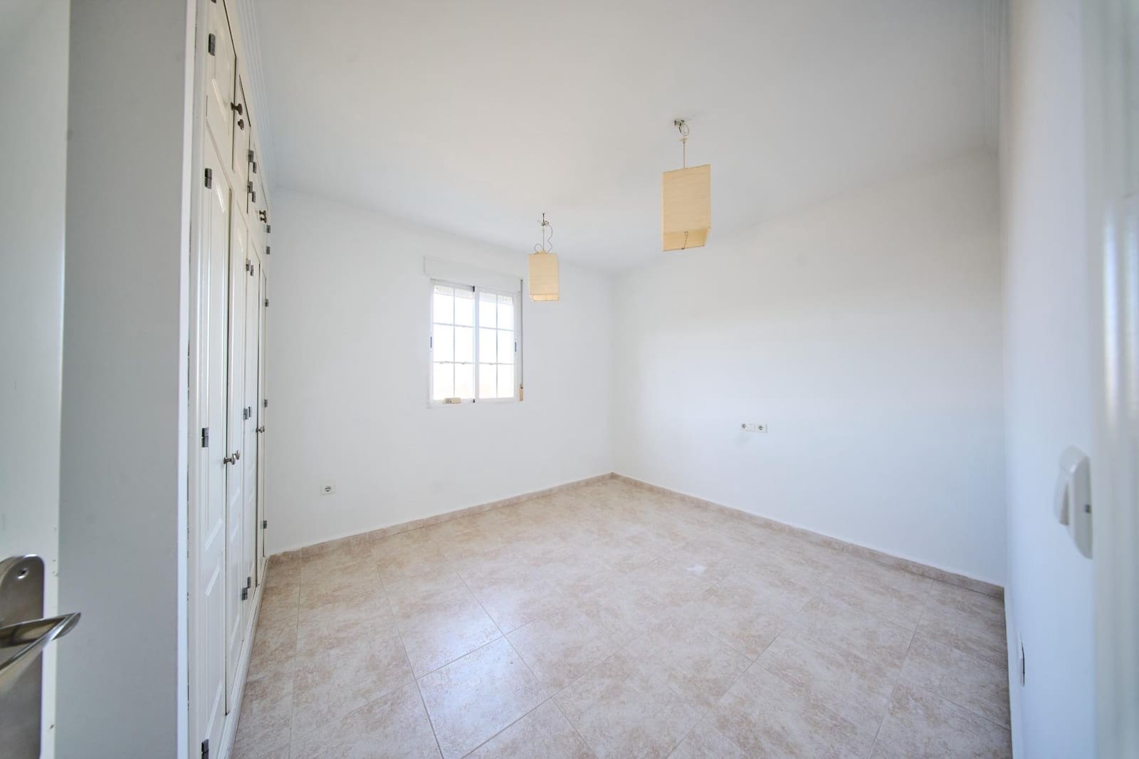 Casa de 3 habitaciones en Láchar en venta con garaje - 157.000 € (Ref: 9474329)