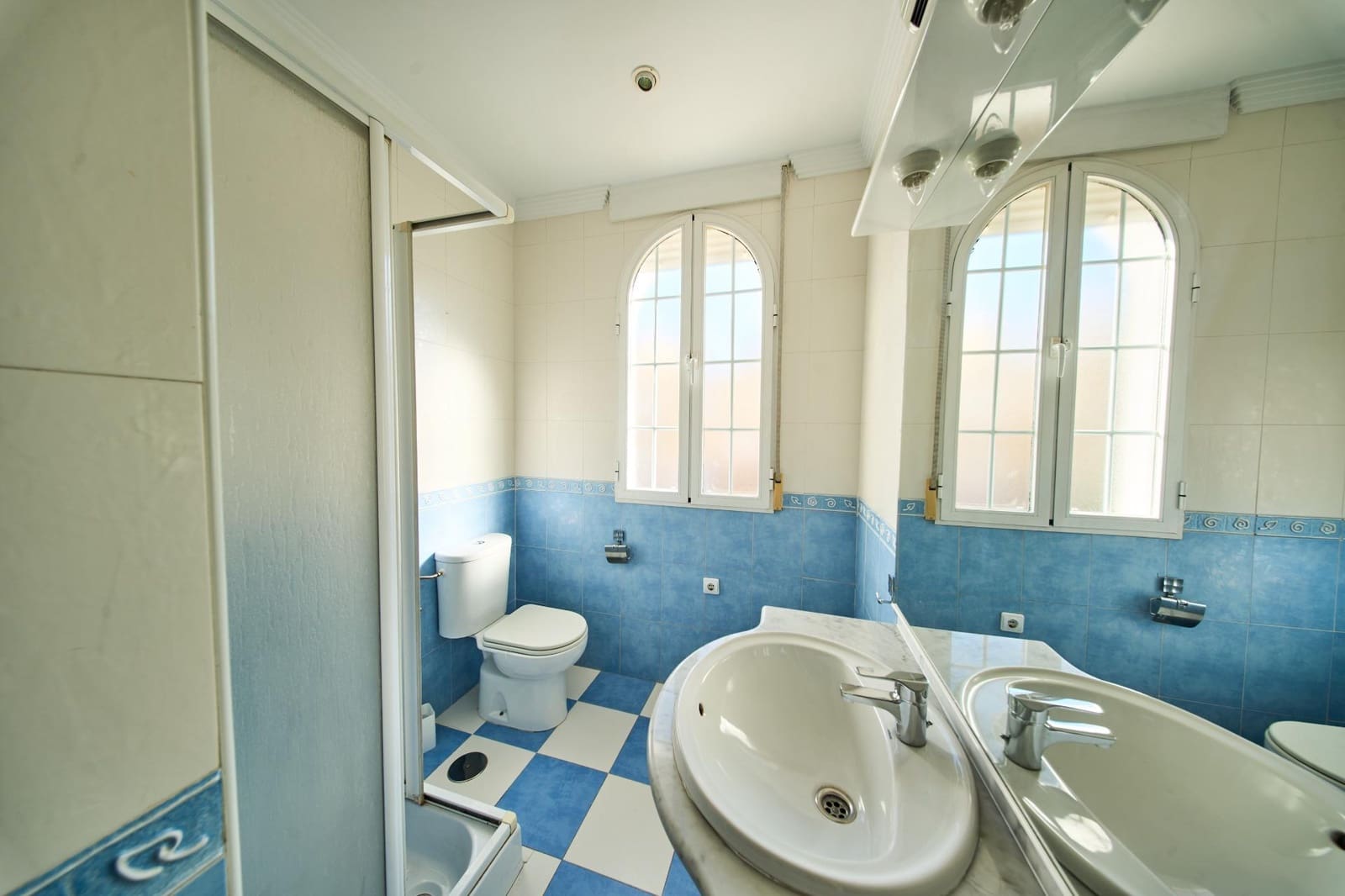 Casa de 3 habitaciones en Láchar en venta con garaje - 157.000 € (Ref: 9474329)