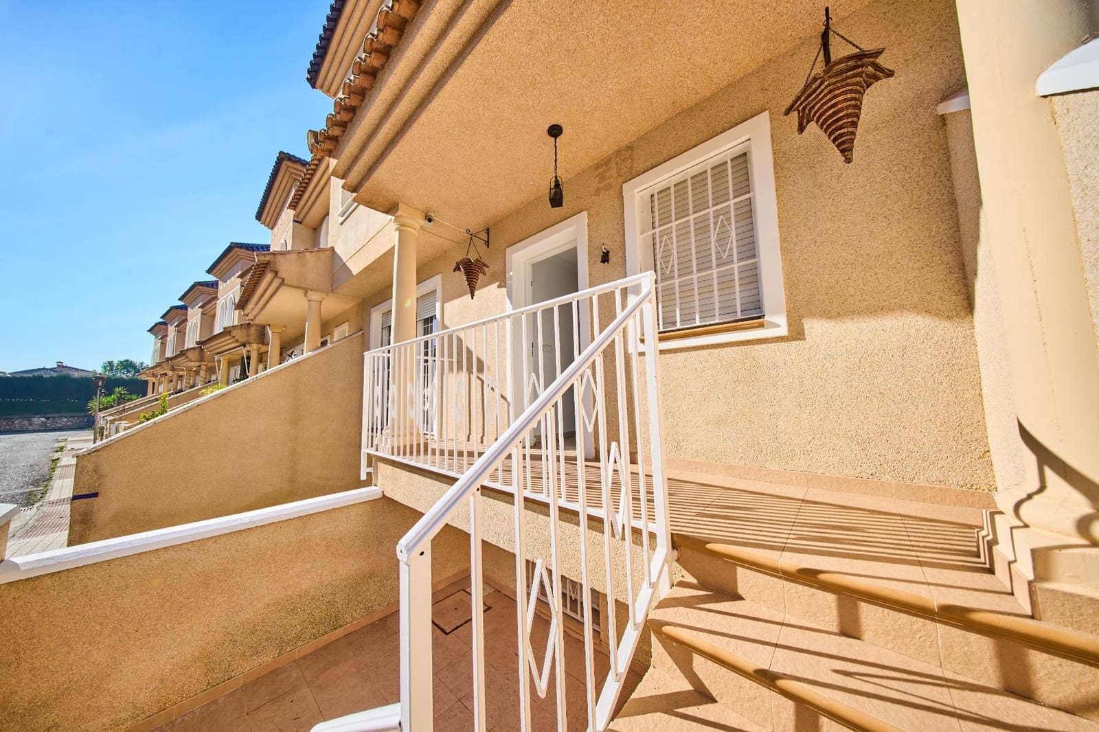 Casa de 3 habitaciones en Láchar en venta con garaje - 157.000 € (Ref: 9474329)