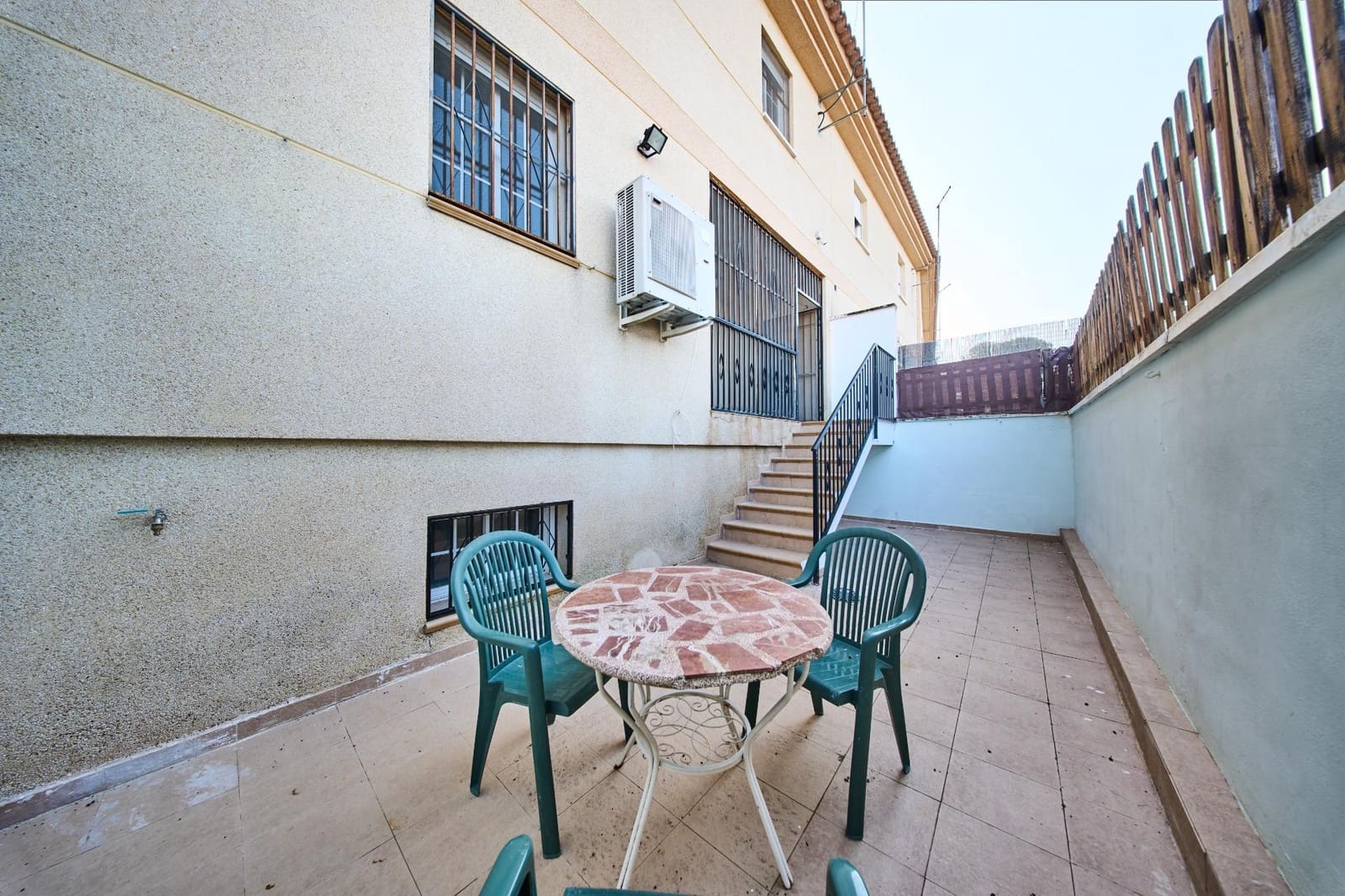 Casa de 3 habitaciones en Láchar en venta con garaje - 157.000 € (Ref: 9474329)