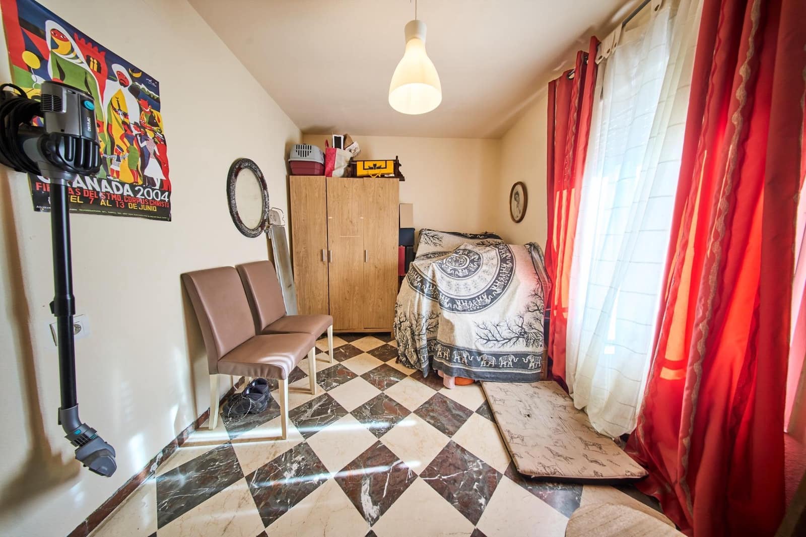 3 bedroom Flat for sale in Cenes de la Vega with garage - € 210,000 (Ref: 9475559)