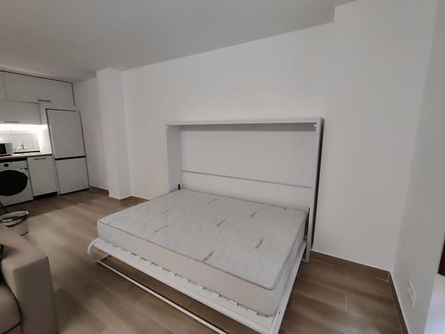 1 soverom Studio til leie i Centro - Sagrario, Granada by - € 690 (Ref: 9491631)