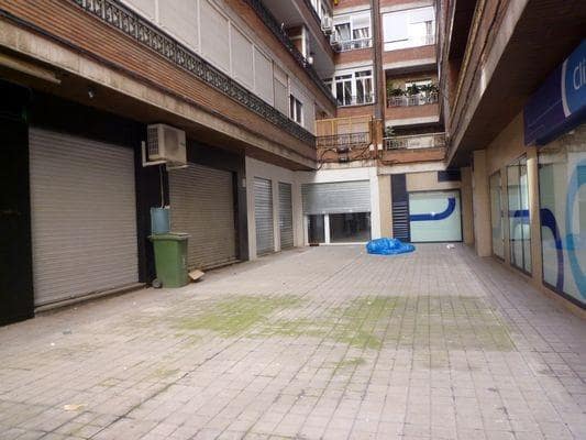 Comercial para venda em Granada cidade - 335 000 € (Ref: 9497560)