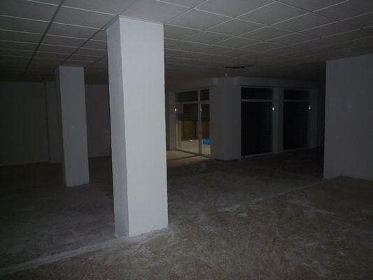 Commercial for rent in Camino de Ronda - Rosaleda, Granada city - € 1,300 (Ref: 9497561)