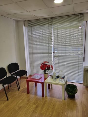 3 soveværelse Kontor til leje i Camino de Ronda - Rosaleda, Granada by - € 650 (Ref: 9497562)