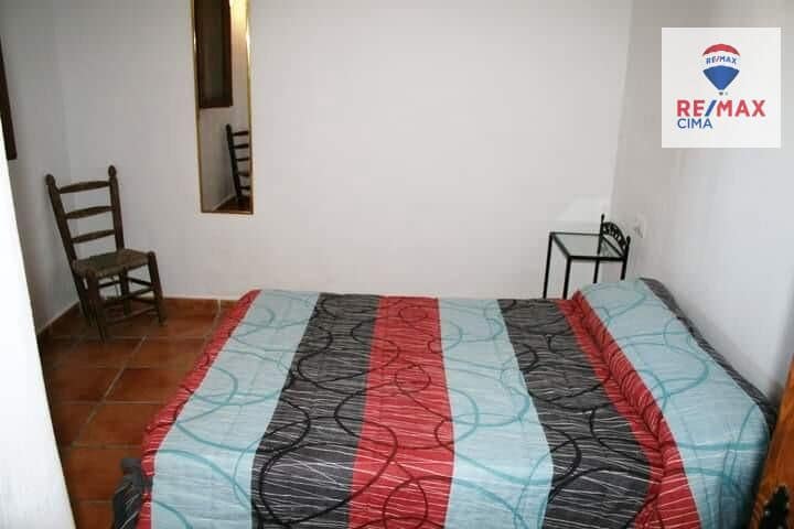 Casa de 3 habitaciones en Cortijo del Cura en venta - 110.000 € (Ref: 9504495)