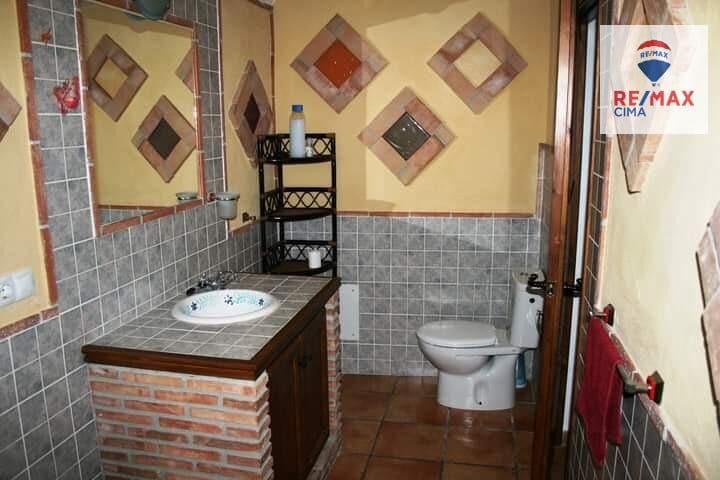 Casa de 3 habitaciones en Cortijo del Cura en venta - 110.000 € (Ref: 9504495)
