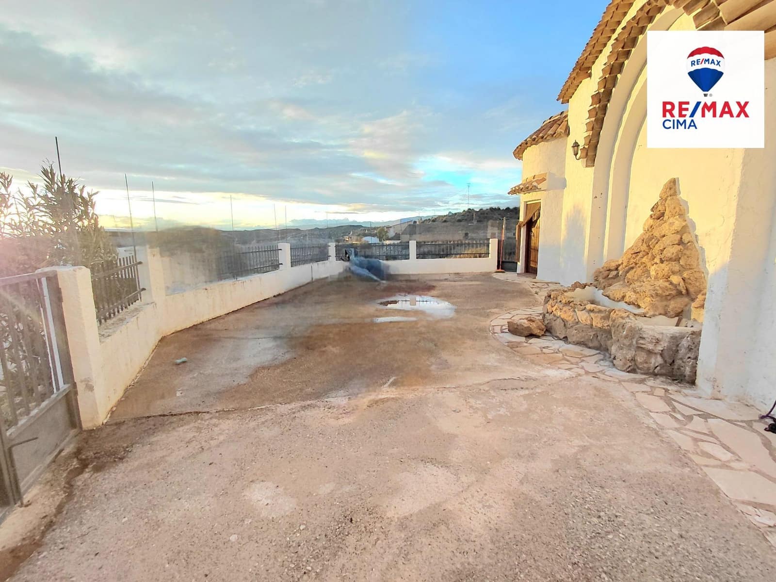 Casa de 3 habitaciones en Cortijo del Cura en venta - 110.000 € (Ref: 9504495)
