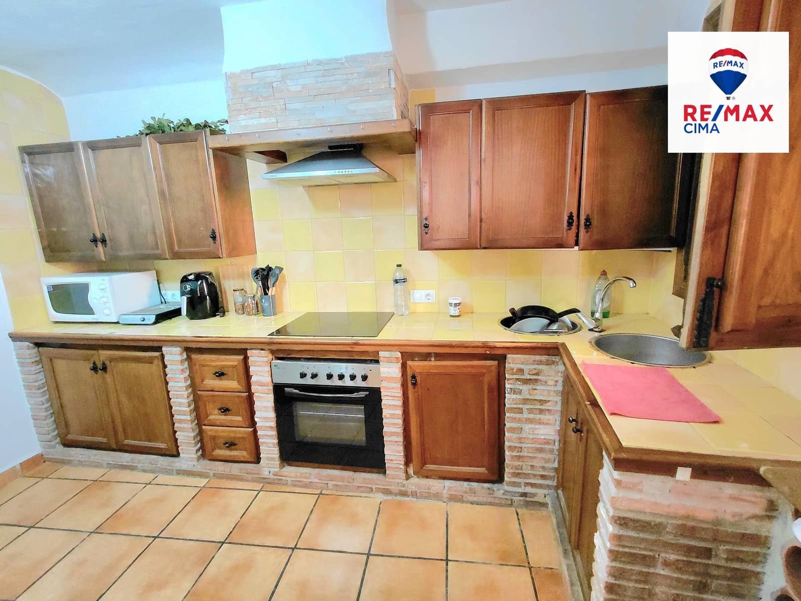 Casa de 3 habitaciones en Cortijo del Cura en venta - 110.000 € (Ref: 9504495)