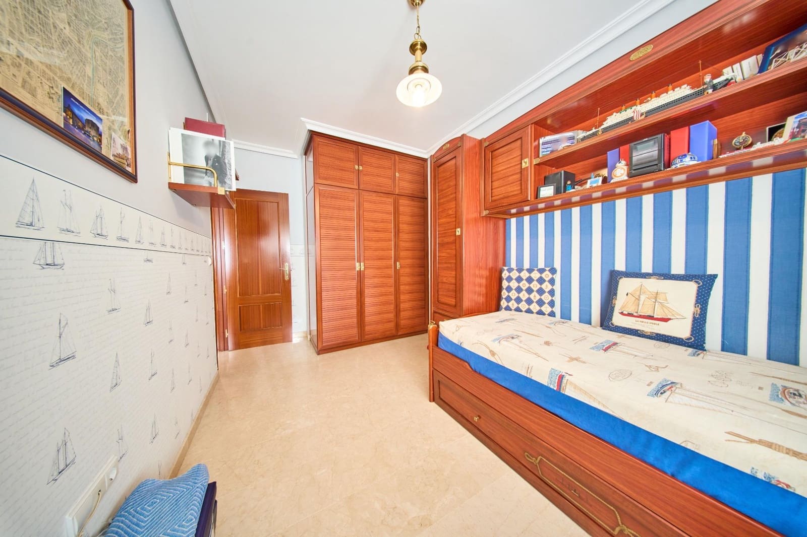 3 bedroom Flat for sale in Granada city with pool garage - € 440,000 (Ref: 9519217)