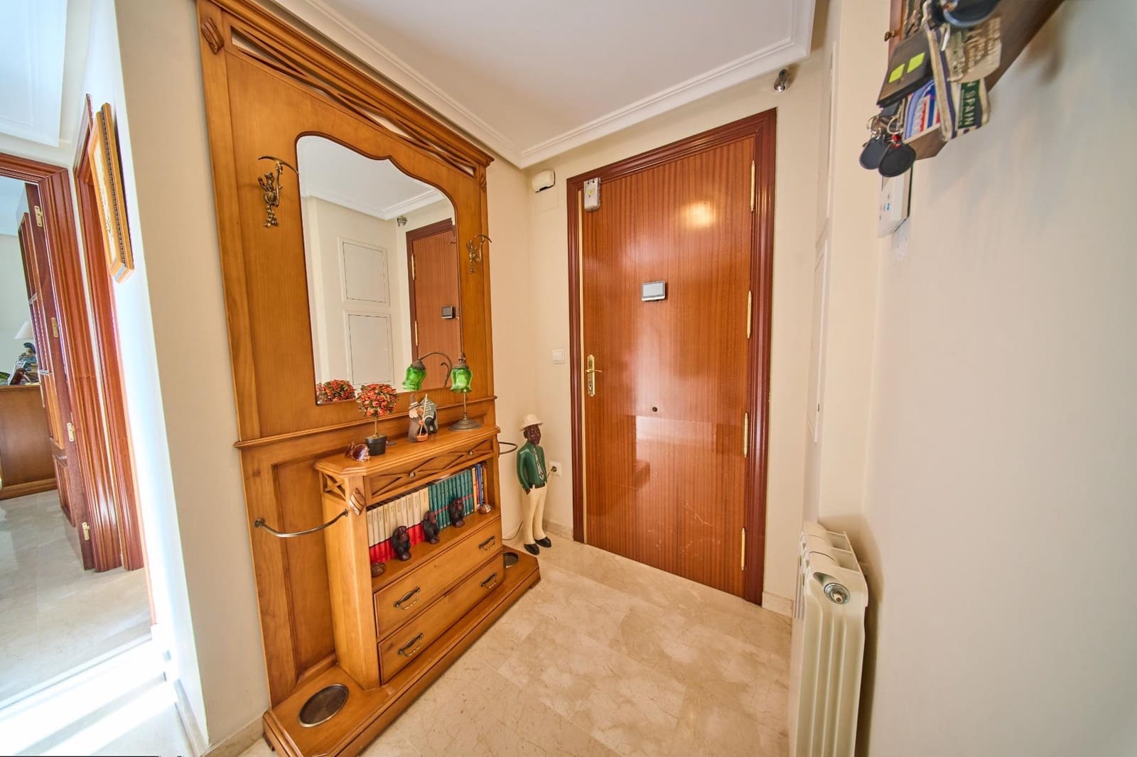 3 bedroom Flat for sale in Granada city with pool garage - € 440,000 (Ref: 9519217)