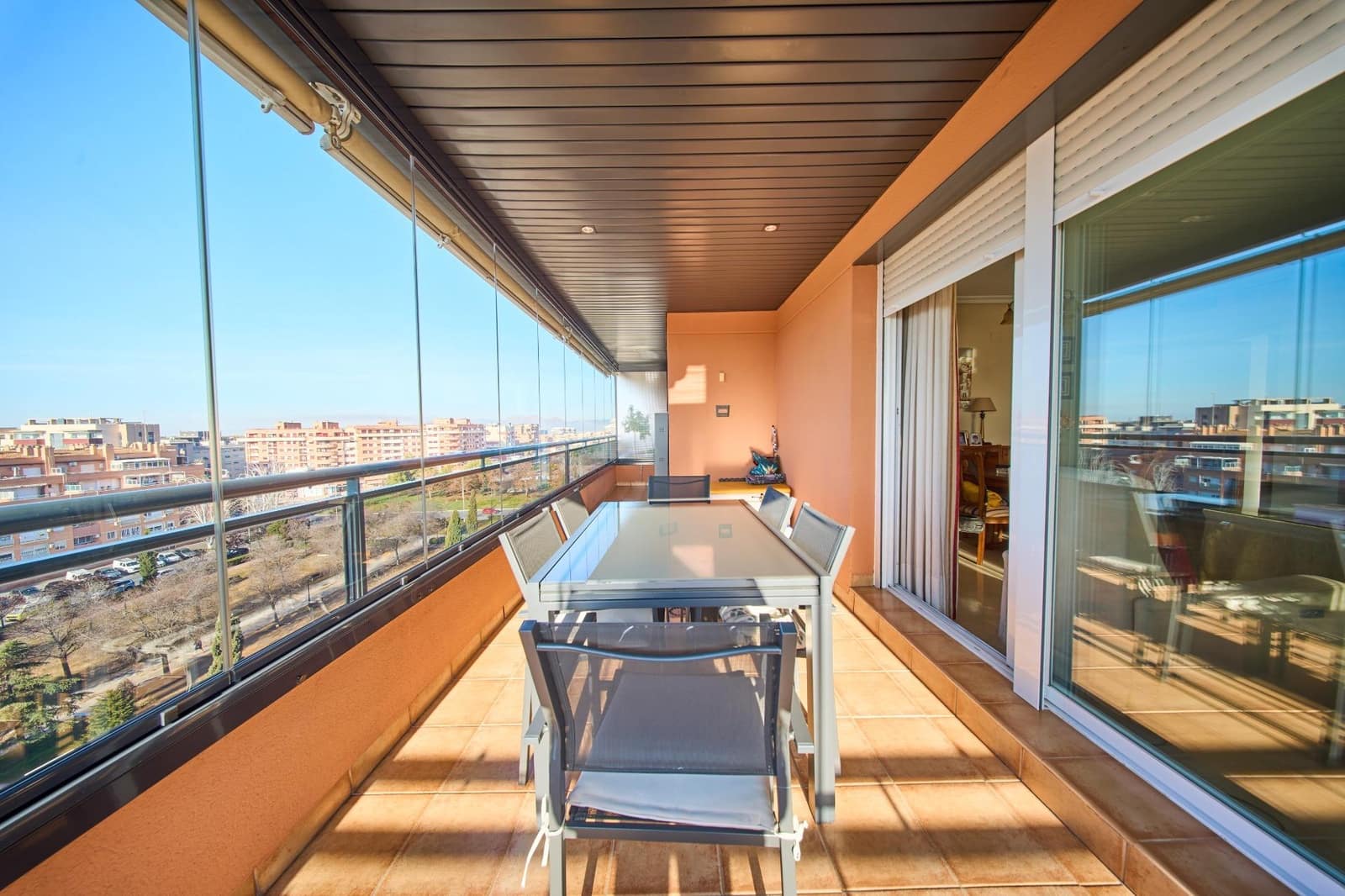 3 bedroom Flat for sale in Granada city with pool garage - € 440,000 (Ref: 9519217)