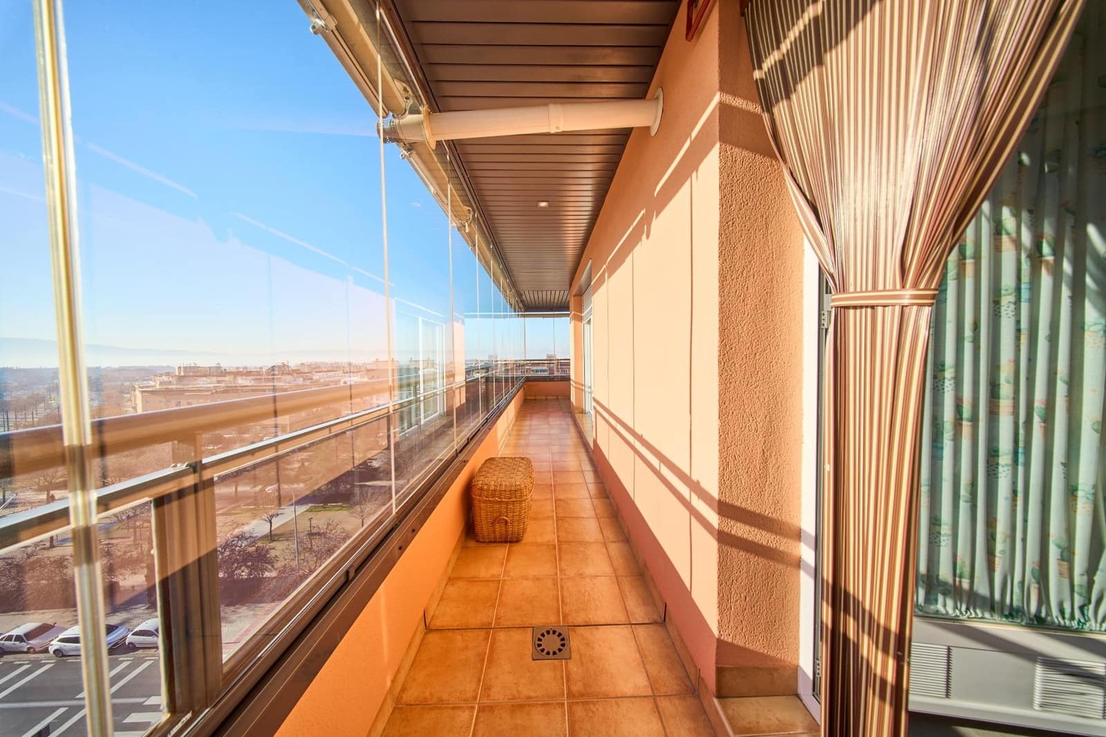 3 bedroom Flat for sale in Granada city with pool garage - € 440,000 (Ref: 9519217)