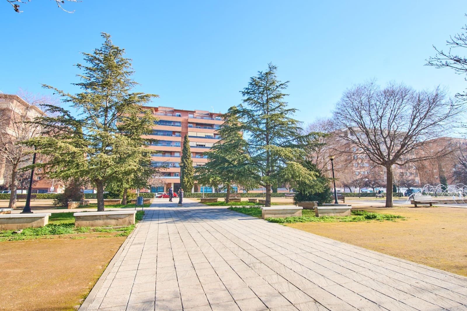 3 bedroom Flat for sale in Granada city with pool garage - € 440,000 (Ref: 9519217)