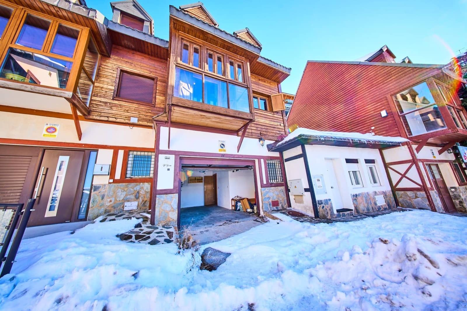 3 sypialnia Willa na sprzedaż w Sierra Nevada z garażem - 510 000 € (Ref: 9524504)