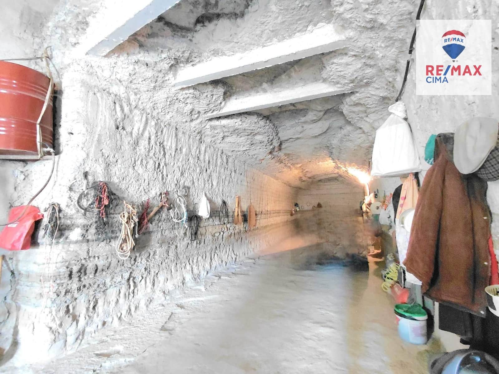 1 makuuhuone Omakotitalo myytävänä paikassa Benamaurel mukana 
autotalli - 25 000 € (Ref: 9530843)