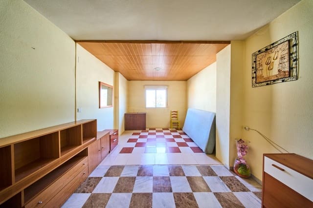 3 quarto Moradia em Banda para venda em Jun com garagem - 179 900 € (Ref: 9533952)