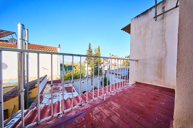 3 quarto Moradia em Banda para venda em Jun com garagem - 179 900 € (Ref: 9533952)